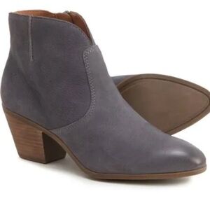 Frye Judith Seam Gray Leather Western Style Booties size 9.5 Women’s
